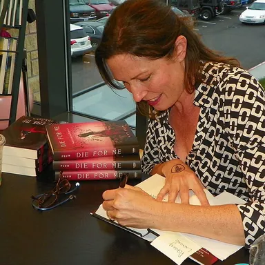 Amy Plum