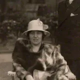 Hope Mirrlees - BDeBooks