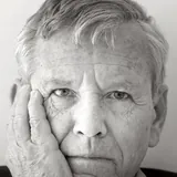 Amos Oz - BDeBooks