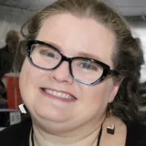 Beth Revis - BDeBooks