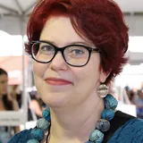 Claudia Gray - BDeBooks