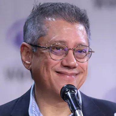 Dean Devlin
