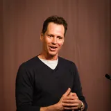 Frank Beddor - BDeBooks