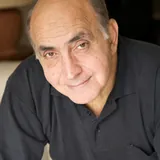 Gilbert Sinoué - BDeBooks