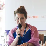 Hannah Kent - BDeBooks