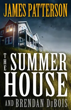 The Summer House by James Patterson, book cover