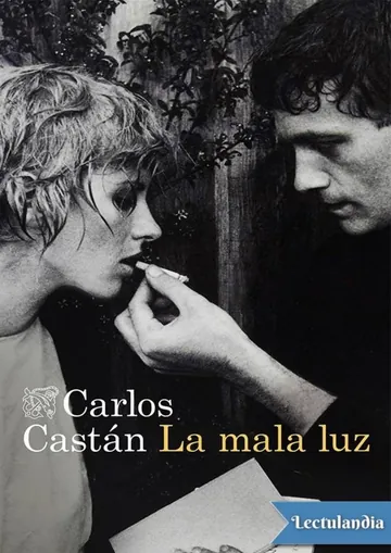La mala luz de Carlos Castán, portada del libro