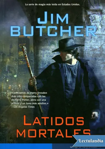 Latidos mortales de Jim Butcher, portada del libro