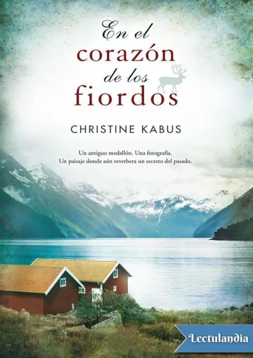En el corazón de los fiordos de Christine Kabus, portada del libro