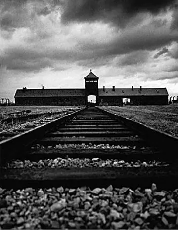 Auschwitz de Leon Poliakov, portada del libro