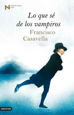 Lo que sé de los vampiros de Francisco Casavella, portada del libro